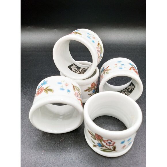 Set of 5 Town and Country Linen Corp Porcelain Floral Napkin Rings Fifth Ave. NY - Picture 12 of 12